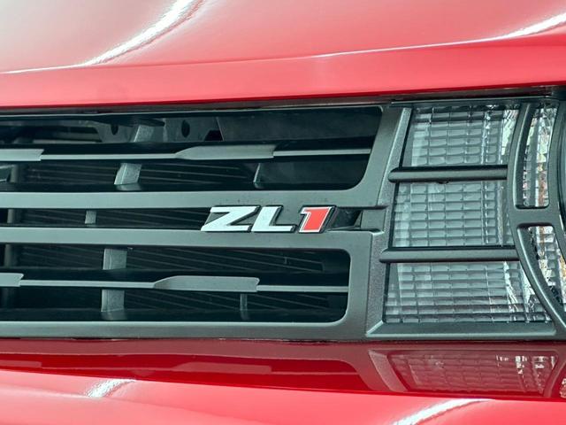 シボレーカマロ ＺＬ１　カスタム２００万以上／スーパーチャージャー／ＨＲＥホイール／ＢＣレーシング車高調／ユピテルレーダー／ドライブレコーダー／ＺＬ１フルエアロ／専用開発ＬＳＡエンジン／全塗装キャンディレッド／ブレンボ（57枚目）
