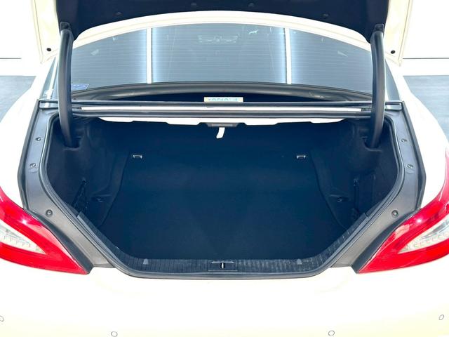 ＣＬＳクラス ＣＬＳ３５０ブルーエフィシェンシＡＭＧスポーツパケジ　ユーザー買取車両／サンルーフ／ワンオーナー／ＡＭＧスポーツパッケージ／ＥＴＣ／レーダー探知機／レザーシート／パワーシート／ＬＥＤヘッドライト／Ｗエアコン／パワーウィンドウ／純正ナビ／Ｖ６ＮＡ（23枚目）