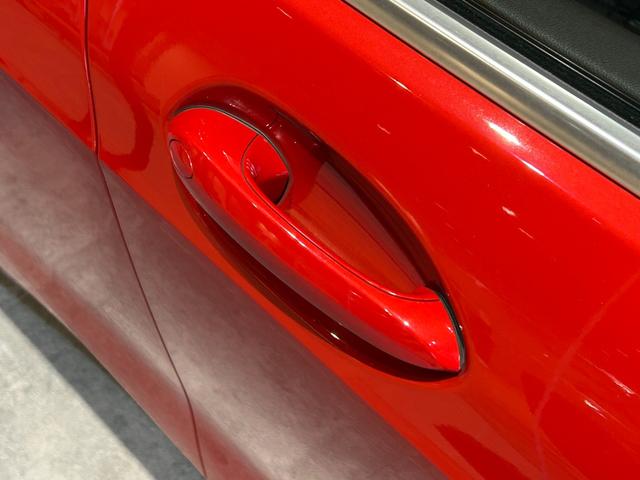 １シリーズ １１８ｄ　プレイ　エディションジョイ＋　認定中古車　正規ディーラー　認定中古車保証　弊社下取り　純正前後ドラレコ　黒布電動シート　アンビエントライト　ワイヤレス充電　前後障害物センサー　インジェリデントセーフティー　オートトランク　ＳＯＳ（17枚目）
