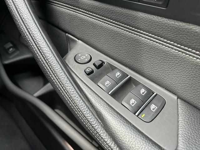 ５シリーズ ５３０ｉツーリング　ラグジュアリー　認定中古車１年保証　黒革電動シート　純正ＴＶ　１８インチホイール　トップビューモニター　全席シートヒーター　アンビエントライト　アダプティブＬＥＤ　オートハイビーム　ＢＳＭ　オートトランク　ＡＣＣ（59枚目）