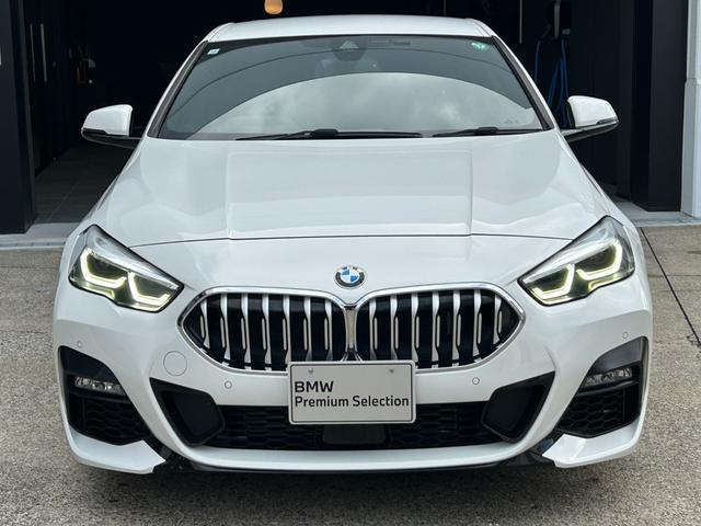 2シリーズ 218dグランクーペ Mスポーツ 認定中古2年保証 18AW パーキングアシスト ナビパッケージ LEDライト コンフォートアクセス ACC バックカメラ 黒半革パワーシート インテリジェントセーフティ アンビエントライト 車検整備付(8枚目)