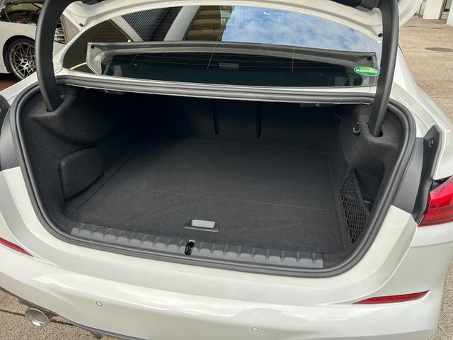 2シリーズ 218dグランクーペ Mスポーツ 認定中古2年保証 18AW パーキングアシスト ナビパッケージ LEDライト コンフォートアクセス ACC バックカメラ 黒半革パワーシート インテリジェントセーフティ アンビエントライト 車検整備付(19枚目)