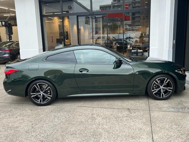 ４シリーズ ４２０ｉクーペ　Ｍスポーツ　認定中古車２年保証　ＬＥＤ　茶革　オプションカラー　１８ＡＷ　オートトランク　シートヒーター　バックカメラ　ＡＣＣ　パーキングアシスト　前後ＰＤＣ　アンビエントライト　１オーナー　車検整備付（5枚目）