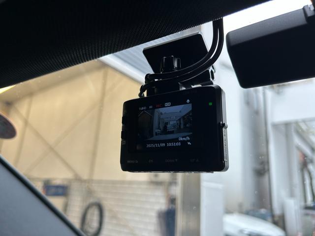 X4 xDrive 20d Mスポーツ 認定中古車 正規ディーラー 認定中古車保証 20インチアルミ 黒革電動スポーツシート 純正TV リアシートアジャスト ヘッドアップディスプレイ アンビエントライト 全方位障害物センサー 全方位カメラ(5枚目)