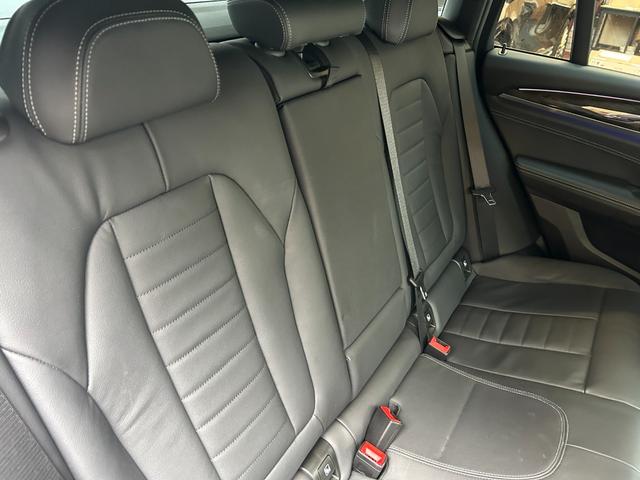 X4 xDrive 20d Mスポーツ 認定中古車 正規ディーラー 認定中古車保証 20インチアルミ 黒革電動スポーツシート 純正TV リアシートアジャスト ヘッドアップディスプレイ アンビエントライト 全方位障害物センサー 全方位カメラ(26枚目)