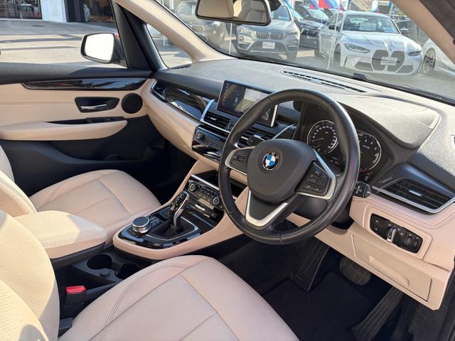 2シリーズ 218iアクティブツアラー ラグジュアリー 認定中古車 後期型 車検整備付 弊社下取り 1オーナー 17AW LEDライト オイスターレザー電動シート シートヒーター Bluetooth 前後ドラレコ アンビエントライト バックカメラ PDC(20枚目)