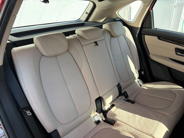 2シリーズ 218iアクティブツアラー ラグジュアリー 認定中古車 後期型 車検整備付 弊社下取り 1オーナー 17AW LEDライト オイスターレザー電動シート シートヒーター Bluetooth 前後ドラレコ アンビエントライト バックカメラ PDC(33枚目)