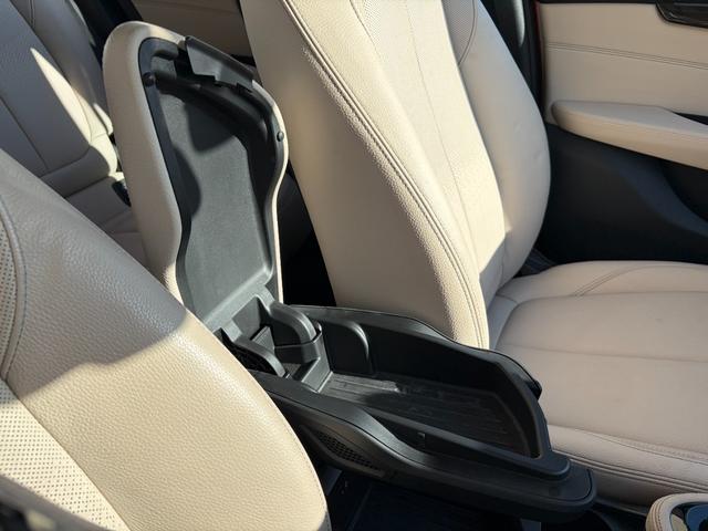 2シリーズ 218iアクティブツアラー ラグジュアリー 認定中古車 後期型 車検整備付 弊社下取り 1オーナー 17AW LEDライト オイスターレザー電動シート シートヒーター Bluetooth 前後ドラレコ アンビエントライト バックカメラ PDC(54枚目)