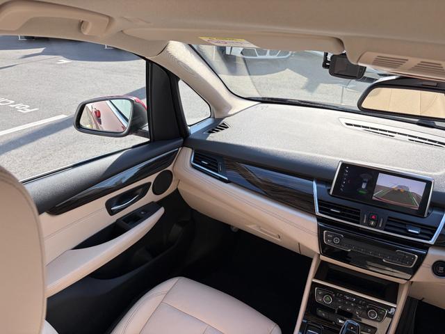 2シリーズ 218iアクティブツアラー ラグジュアリー 認定中古車 後期型 車検整備付 弊社下取り 1オーナー 17AW LEDライト オイスターレザー電動シート シートヒーター Bluetooth 前後ドラレコ アンビエントライト バックカメラ PDC(57枚目)