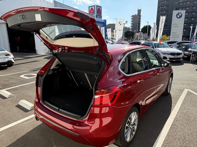 2シリーズ 218iアクティブツアラー ラグジュアリー 認定中古車 後期型 車検整備付 弊社下取り 1オーナー 17AW LEDライト オイスターレザー電動シート シートヒーター Bluetooth 前後ドラレコ アンビエントライト バックカメラ PDC(60枚目)