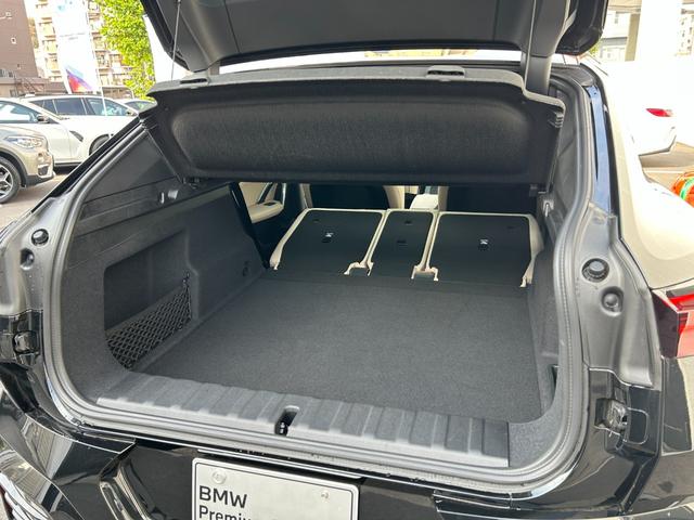 Ｘ２ ｘＤｒｉｖｅ　２０ｉ　Ｍスポーツハイラインパッケージ　認定中古車　オイスターレザーＰシート　パノラマサンルーフ　シートヒーターステリングヒーター　オートトランク　ＬＥＤ　トップビューカメラ　ｈａｒｍａｎｋａｒｄｏｎ　カーブドＤ　デモカー　禁煙　　２年保証（22枚目）