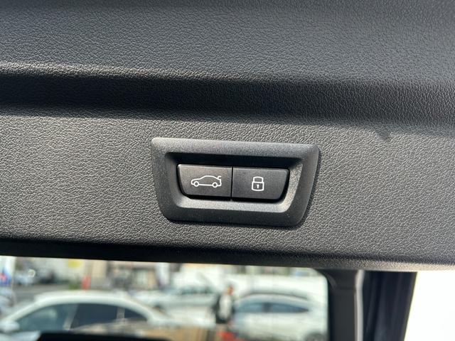 Ｘ２ ｘＤｒｉｖｅ　２０ｉ　Ｍスポーツハイラインパッケージ　認定中古車　オイスターレザーＰシート　パノラマサンルーフ　シートヒーターステリングヒーター　オートトランク　ＬＥＤ　トップビューカメラ　ｈａｒｍａｎｋａｒｄｏｎ　カーブドＤ　デモカー　禁煙　　２年保証（23枚目）