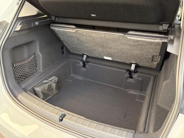 ２シリーズ ２１８ｉアクティブツアラー　エクスクルーシブ　正規認定中古車　全国正規ディーラー保証付　２年・走行距離無制限　　ＡＣＣ　レーンキープ　オートトランク　ヘッドアップ　シートヒーター　黒革電動シート　　ＡｐｐｌｅＣａｒＰｌａｙ　アンビエントライト（27枚目）