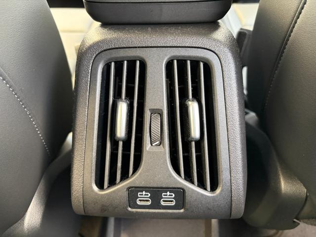 ２シリーズ ２１８ｉアクティブツアラー　エクスクルーシブ　正規認定中古車　全国正規ディーラー保証付　２年・走行距離無制限　　ＡＣＣ　レーンキープ　オートトランク　ヘッドアップ　シートヒーター　黒革電動シート　　ＡｐｐｌｅＣａｒＰｌａｙ　アンビエントライト（34枚目）