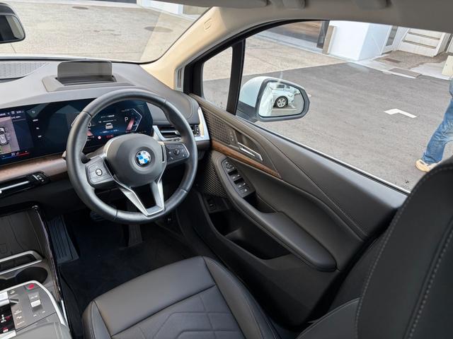 ２シリーズ ２１８ｉアクティブツアラー　エクスクルーシブ　正規認定中古車　全国正規ディーラー保証付　２年・走行距離無制限　　ＡＣＣ　レーンキープ　オートトランク　ヘッドアップ　シートヒーター　黒革電動シート　　ＡｐｐｌｅＣａｒＰｌａｙ　アンビエントライト（36枚目）