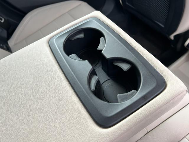 ２シリーズ ２１８ｉアクティブツアラーエクスクルシブハイラインＰ　２年保証　ハイラインパッケージ　テクノロジーパッケージ　白革電動シート　ｈａｒｍａｎ　ＨＵＤ　ＡＣＣ　トップビューモニターシートヒーター　ウッドトリム　ワイヤレスチャージ　アンビエントライト　禁煙（28枚目）