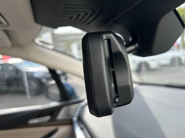 ２シリーズ ２１８ｉアクティブツアラーエクスクルシブハイラインＰ　２年保証　ハイラインパッケージ　テクノロジーパッケージ　白革電動シート　ｈａｒｍａｎ　ＨＵＤ　ＡＣＣ　トップビューモニターシートヒーター　ウッドトリム　ワイヤレスチャージ　アンビエントライト　禁煙（55枚目）