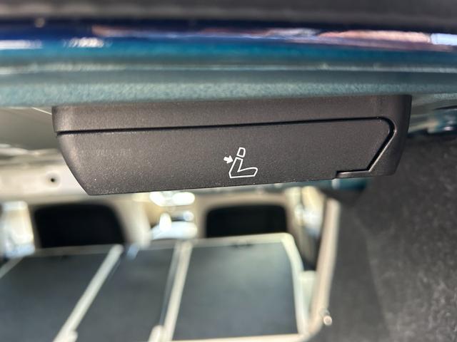 ４シリーズ ４２０ｉクーペ　Ｍスポーツ　ハイラインＰ　サウンドＰ　サンルーフ　ｈａｒｍａｎｋａｒｄｏｎ　白革Ｐシート　ドラレコ　オートトランク　純正ＴＶ　１９ＡＷ　後退アシスト　パーキングアシスト　ＡＣＣ　シートヒーター　アンビエントライト（26枚目）