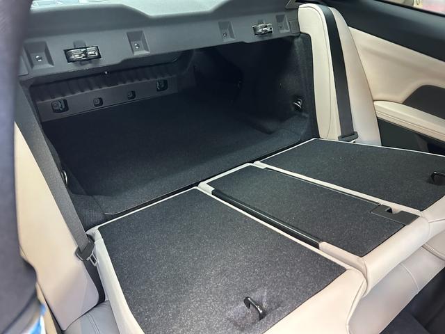 ４シリーズ ４２０ｉクーペ　Ｍスポーツ　ハイラインＰ　サウンドＰ　サンルーフ　ｈａｒｍａｎｋａｒｄｏｎ　白革Ｐシート　ドラレコ　オートトランク　純正ＴＶ　１９ＡＷ　後退アシスト　パーキングアシスト　ＡＣＣ　シートヒーター　アンビエントライト（29枚目）