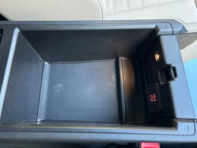 ４シリーズ ４２０ｉクーペ　Ｍスポーツ　ハイラインＰ　サウンドＰ　サンルーフ　ｈａｒｍａｎｋａｒｄｏｎ　白革Ｐシート　ドラレコ　オートトランク　純正ＴＶ　１９ＡＷ　後退アシスト　パーキングアシスト　ＡＣＣ　シートヒーター　アンビエントライト（54枚目）