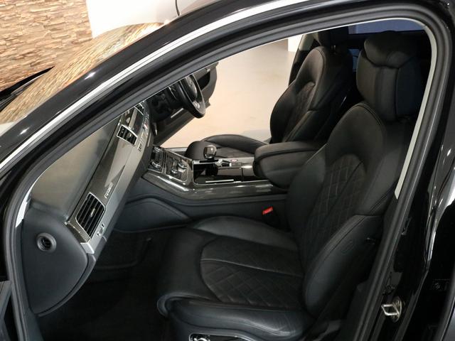Ｓ８ ベースグレード　Ｖ８ターボ　後期型　右Ｈ正規Ｄ車　ガラスＳＲ　黒革　シートヒーター＆ベンチレーター　４ゾーンＡＣ　ＭＭＩナビ　ＢＯＳＥサウンド　全周カメラ＆パークアシスト　ＡＣＣ　サイド＆レーンアシスト　マトリクスＬＥＤ　電動トランク　純正２１ＡＷ（16枚目）