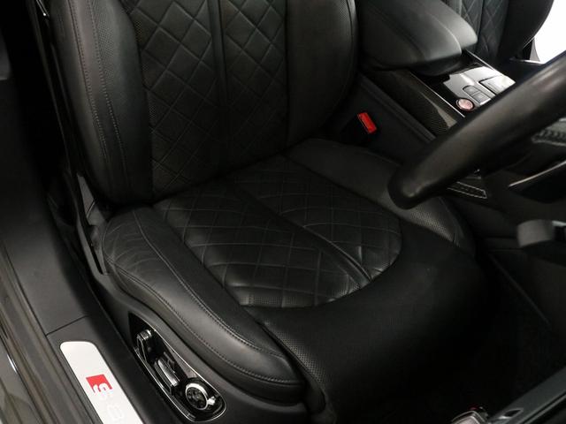 Ｓ８ ベースグレード　Ｖ８ターボ　後期型　右Ｈ正規Ｄ車　ガラスＳＲ　黒革　シートヒーター＆ベンチレーター　４ゾーンＡＣ　ＭＭＩナビ　ＢＯＳＥサウンド　全周カメラ＆パークアシスト　ＡＣＣ　サイド＆レーンアシスト　マトリクスＬＥＤ　電動トランク　純正２１ＡＷ（25枚目）