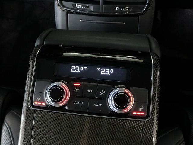 Ｓ８ ベースグレード　Ｖ８ターボ　後期型　右Ｈ正規Ｄ車　ガラスＳＲ　黒革　シートヒーター＆ベンチレーター　４ゾーンＡＣ　ＭＭＩナビ　ＢＯＳＥサウンド　全周カメラ＆パークアシスト　ＡＣＣ　サイド＆レーンアシスト　マトリクスＬＥＤ　電動トランク　純正２１ＡＷ（35枚目）