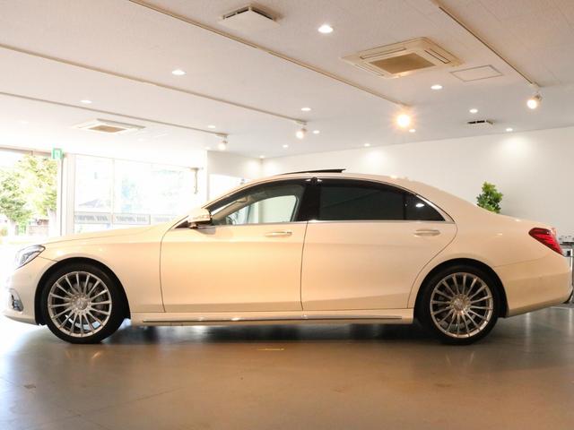 Ｓクラス Ｓ５５０ロング　ＡＭＧスポーツＰＫＧ　Ｓ６５Ｓｔｙｌｅ　右Ｈ正規Ｄ車　パノラマＳＲ　グレー革　全席シートヒーター＆ベンチレーター　純正ＨＤＤナビ地デジ　Ｂｕｒｍｅｓｔｅｒ　全周カメラ＆ＰＴＳ　レーダーセーフティＰＫＧ　後期型ヘッドライト　社外２０インチＡＷ（24枚目）