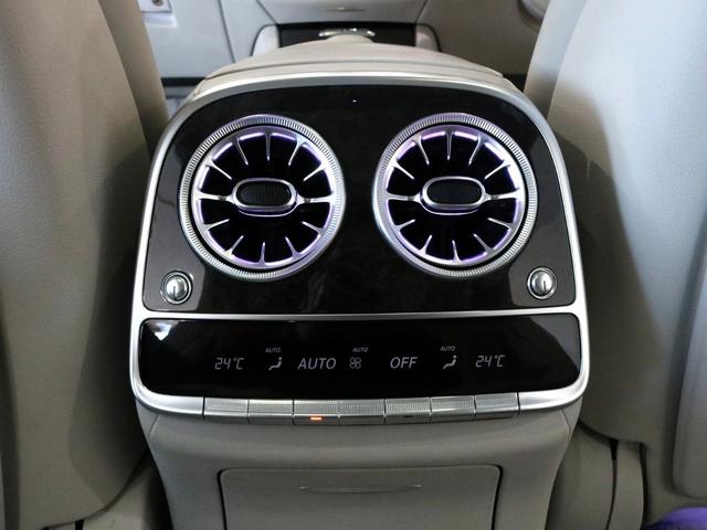 Ｓクラス Ｓ５５０ロング　ＡＭＧスポーツＰＫＧ　Ｓ６５Ｓｔｙｌｅ　右Ｈ正規Ｄ車　パノラマＳＲ　グレー革　全席シートヒーター＆ベンチレーター　純正ＨＤＤナビ地デジ　Ｂｕｒｍｅｓｔｅｒ　全周カメラ＆ＰＴＳ　レーダーセーフティＰＫＧ　後期型ヘッドライト　社外２０インチＡＷ（32枚目）