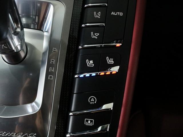 パナメーラ ＧＴＳ　Ｖ８　後期最終　右Ｈ正規Ｄ車　スポーツクロノＰＫＧ　黒／赤ツートンレザーインテリア　シートヒーター＆ベンチレーター　カーボンインテリア　ナビ地　ＢＯＳＥ　全周Ｃ＆ＰＡＳ　エントリーＤ　電動Ｒゲート　ＰＡＳＭエアサス　スポエグ　赤キャリパー　純正２０ＡＷ（10枚目）