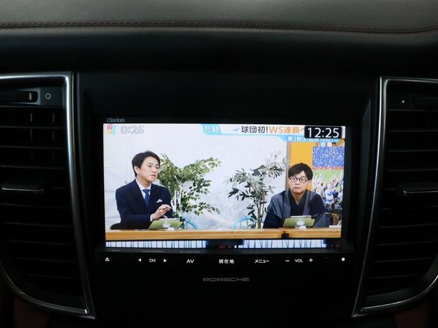 パナメーラ ＧＴＳ　Ｖ８　後期最終　右Ｈ正規Ｄ車　スポーツクロノＰＫＧ　黒／赤ツートンレザーインテリア　シートヒーター＆ベンチレーター　カーボンインテリア　ナビ地　ＢＯＳＥ　全周Ｃ＆ＰＡＳ　エントリーＤ　電動Ｒゲート　ＰＡＳＭエアサス　スポエグ　赤キャリパー　純正２０ＡＷ（14枚目）