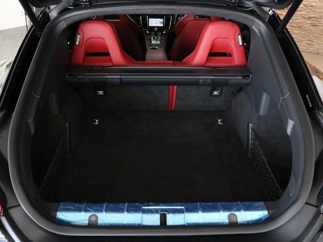 パナメーラ ＧＴＳ　Ｖ８　後期最終　右Ｈ正規Ｄ車　スポーツクロノＰＫＧ　黒／赤ツートンレザーインテリア　シートヒーター＆ベンチレーター　カーボンインテリア　ナビ地　ＢＯＳＥ　全周Ｃ＆ＰＡＳ　エントリーＤ　電動Ｒゲート　ＰＡＳＭエアサス　スポエグ　赤キャリパー　純正２０ＡＷ（19枚目）