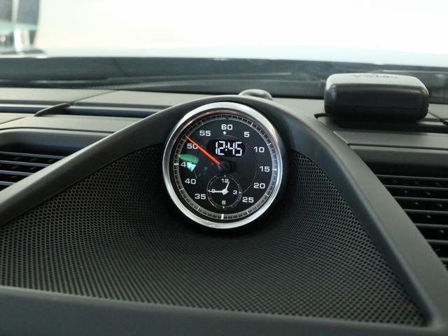 パナメーラ ＧＴＳ　Ｖ８　後期最終　右Ｈ正規Ｄ車　スポーツクロノＰＫＧ　黒／赤ツートンレザーインテリア　シートヒーター＆ベンチレーター　カーボンインテリア　ナビ地　ＢＯＳＥ　全周Ｃ＆ＰＡＳ　エントリーＤ　電動Ｒゲート　ＰＡＳＭエアサス　スポエグ　赤キャリパー　純正２０ＡＷ（29枚目）