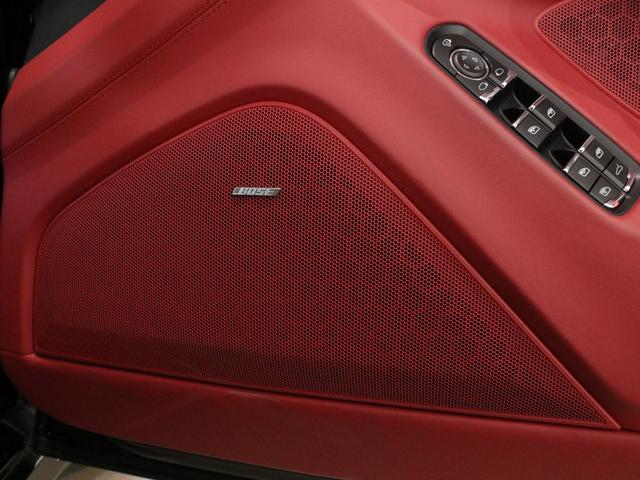 パナメーラ ＧＴＳ　Ｖ８　後期最終　右Ｈ正規Ｄ車　スポーツクロノＰＫＧ　黒／赤ツートンレザーインテリア　シートヒーター＆ベンチレーター　カーボンインテリア　ナビ地　ＢＯＳＥ　全周Ｃ＆ＰＡＳ　エントリーＤ　電動Ｒゲート　ＰＡＳＭエアサス　スポエグ　赤キャリパー　純正２０ＡＷ（34枚目）