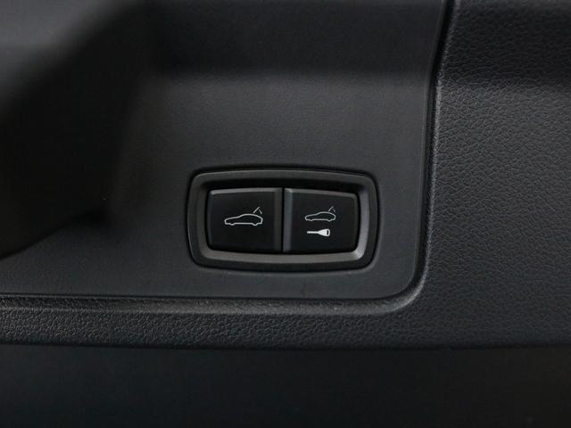 パナメーラ ＧＴＳ　Ｖ８　後期最終　右Ｈ正規Ｄ車　スポーツクロノＰＫＧ　黒／赤ツートンレザーインテリア　シートヒーター＆ベンチレーター　カーボンインテリア　ナビ地　ＢＯＳＥ　全周Ｃ＆ＰＡＳ　エントリーＤ　電動Ｒゲート　ＰＡＳＭエアサス　スポエグ　赤キャリパー　純正２０ＡＷ（39枚目）