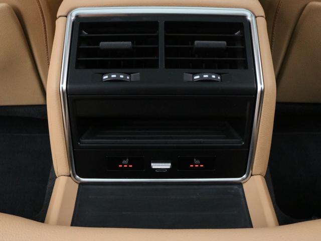 パナメーラ 4 E-ハイブリッド プラチナエディション 後期最終特別仕様 スポクロ パノラマ 黒/ベージュツートン革 5人乗 全席Sヒーター PCM BOSE 全周C&PAS ACC&LCA コンフォートA&ソフトクローズD PASMエアサス 専用テール&21AW 1オナ(19枚目)