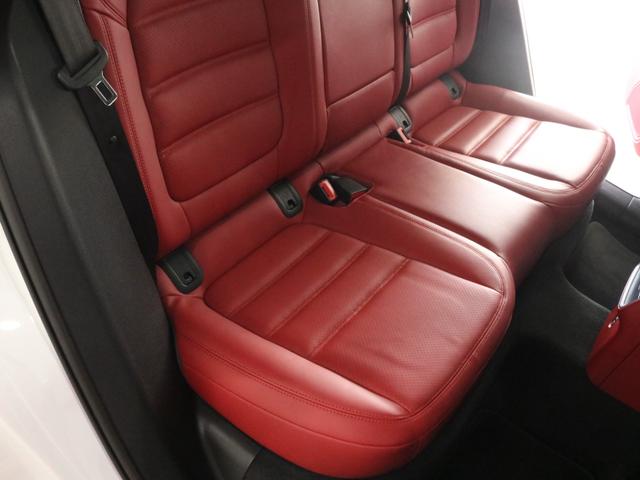 マカン マカンGTS スポーツクロノPKG(白クロノ) パノラマR 黒/赤革ツートン革 シートヒーター PCM BOSE 全周C&PAS ACC&LCA&LDW ティンテッドLEDヘッドライト 白メーター コンフォートA スポエグ 赤キャリパー 純正20AW(7枚目)