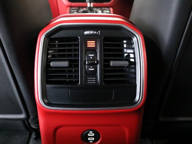 スポーツクロノパッケージ【ホワイトクロノ・スポーツステアリング・スポーツプラス（モードスイッチ付）】