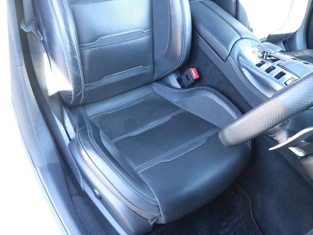 GT 4ドアクーペ 43 4マチック+ エクスクルーシブPKG パノラミックR 黒革 シートヒーター&ベンチレーター MBUX搭載純正ナビ Burmesterサウンド 全周カメラ&PTS HUD&レーダーセーフティPKG 純正19インチAW 禁煙(5枚目)