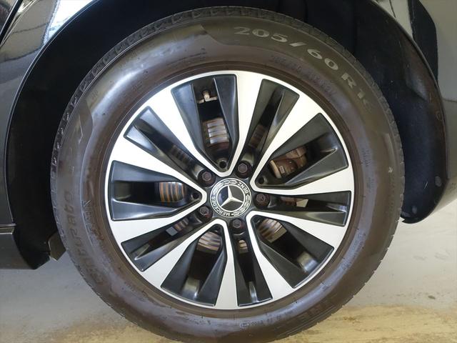 Ａクラス Ａ１８０　ナビゲーションパッケージ　Ｂｌｕｅｔｏｏｔｈ接続　ＥＴＣ　ＬＥＤヘッドライト　ＴＶ　アイドリングストップ　クルーズコントロール　コネクテッド機能　トランクスルー　ナビ　バックモニター　フロアマット（31枚目）