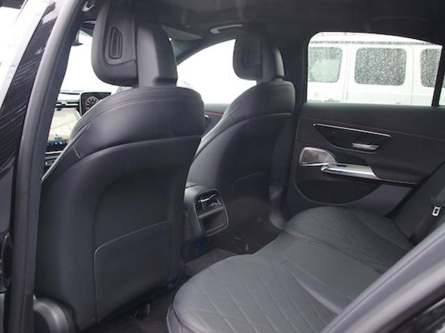 Ｅクラス Ｅ２００　アバンギャルド　ＡＭＧラインパッケージ　レザーエクスクルーシブパッケージ　アドバンスドパッケージ　デジタルインテリアパッケージ　Ｂｌｕｅｔｏｏｔｈ接続　ＥＴＣ　ＬＥＤヘッドライト　ＴＶ　アイドリングストップ（9枚目）