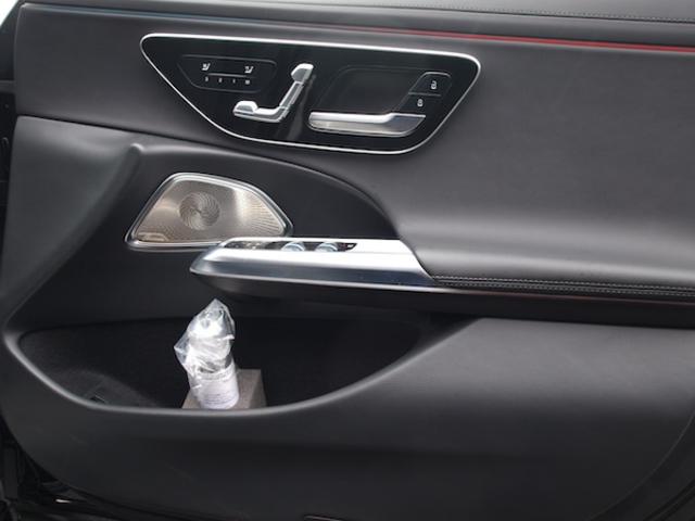 Ｅクラス Ｅ２００　アバンギャルド　ＡＭＧラインパッケージ　レザーエクスクルーシブパッケージ　アドバンスドパッケージ　デジタルインテリアパッケージ　Ｂｌｕｅｔｏｏｔｈ接続　ＥＴＣ　ＬＥＤヘッドライト　ＴＶ　アイドリングストップ（13枚目）