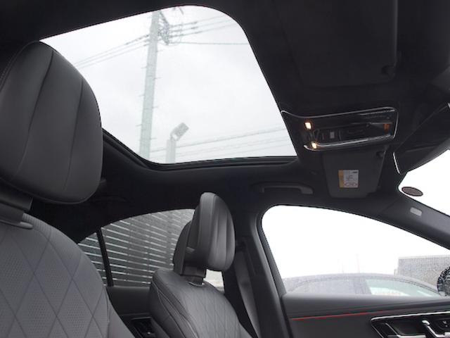 Ｅクラス Ｅ２００　アバンギャルド　ＡＭＧラインパッケージ　レザーエクスクルーシブパッケージ　アドバンスドパッケージ　デジタルインテリアパッケージ　Ｂｌｕｅｔｏｏｔｈ接続　ＥＴＣ　ＬＥＤヘッドライト　ＴＶ　アイドリングストップ（29枚目）