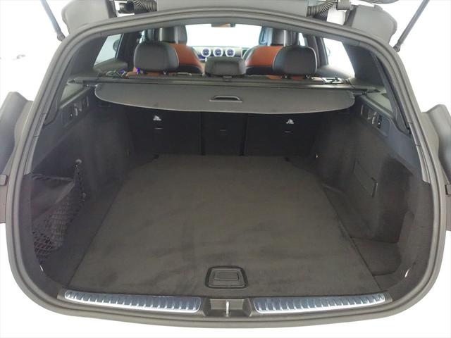 Ｃクラスステーションワゴン Ｃ４３　４ＭＡＴＩＣ　ステーションワゴン　Ｂｌｕｅｔｏｏｔｈ接続　ＥＴＣ　ＬＥＤヘッドライト　ＴＶ　アイドリングストップ　クルーズコントロール　コネクテッド機能　サイドカメラ　サンルーフ・ガラスルーフ　シートエアコン　シートヒーター（26枚目）