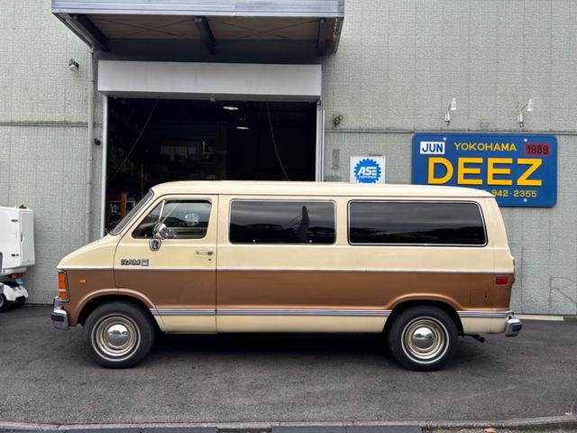 ダッジ・バン 　パッセンジャー　トラベルパッケージ（2枚目）