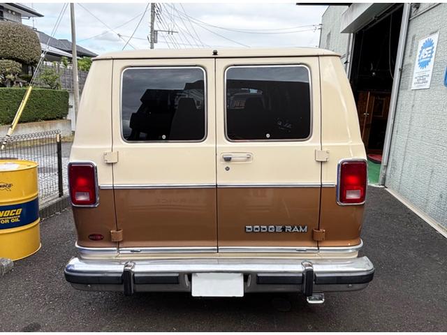 ダッジ・バン 　パッセンジャー　トラベルパッケージ（4枚目）