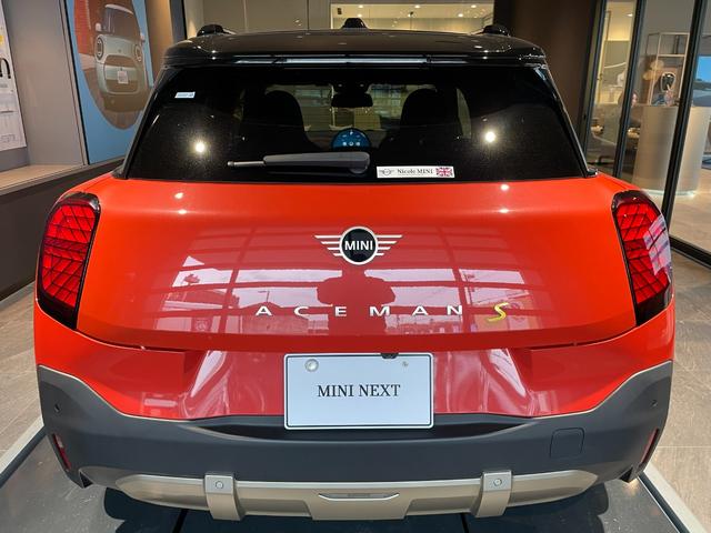ＭＩＮＩ エースマンＳＥ　フェイバリット・トリム　認定中古車　２年保証　フェイバードトリム　ヘッドアップディスプレイ　１９インチＡＷ　Ｈａｒｍａｎ／Ｋａｒｄｏｎ　アクティブクルーズコントロール　全周囲カメラ　衝突軽減　車線逸脱　ステアリングヒーター（7枚目）