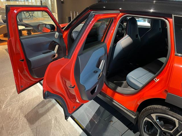 ＭＩＮＩ エースマンＳＥ　フェイバリット・トリム　認定中古車　２年保証　フェイバードトリム　ヘッドアップディスプレイ　１９インチＡＷ　Ｈａｒｍａｎ／Ｋａｒｄｏｎ　アクティブクルーズコントロール　全周囲カメラ　衝突軽減　車線逸脱　ステアリングヒーター（30枚目）