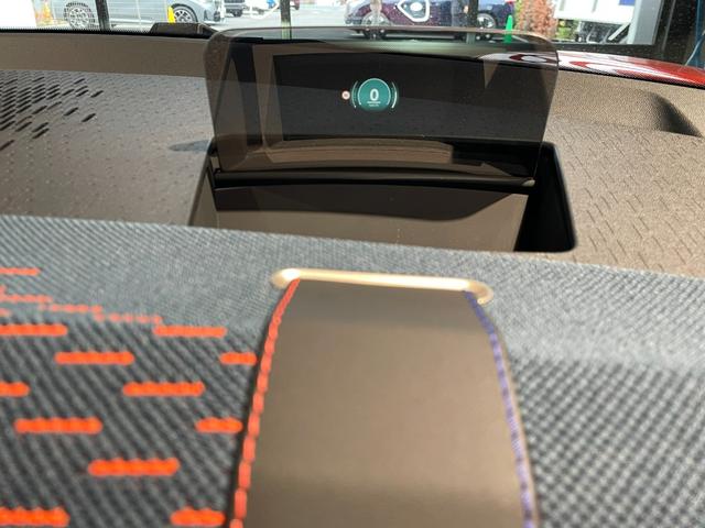 ＭＩＮＩ エースマンＳＥ　フェイバリット・トリム　認定中古車　２年保証　フェイバードトリム　ヘッドアップディスプレイ　１９インチＡＷ　Ｈａｒｍａｎ／Ｋａｒｄｏｎ　アクティブクルーズコントロール　全周囲カメラ　衝突軽減　車線逸脱　ステアリングヒーター（32枚目）