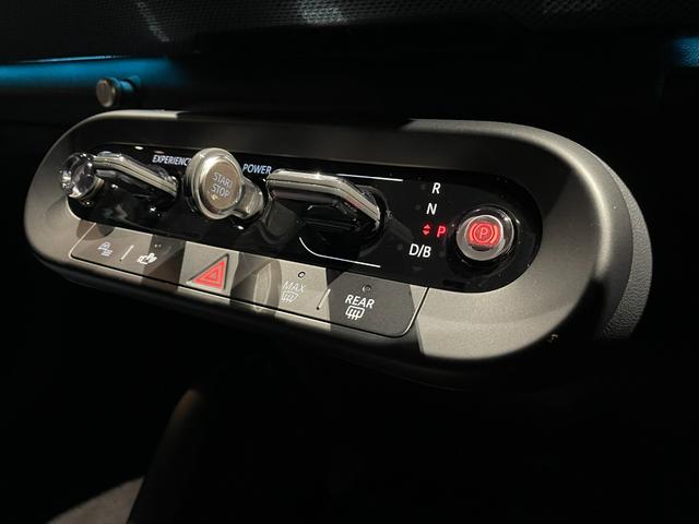 ＭＩＮＩ エースマンＳＥ　フェイバリット・トリム　認定中古車　２年保証　フェイバードトリム　ヘッドアップディスプレイ　１９インチＡＷ　Ｈａｒｍａｎ／Ｋａｒｄｏｎ　アクティブクルーズコントロール　全周囲カメラ　衝突軽減　車線逸脱　ステアリングヒーター（38枚目）